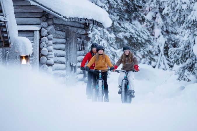 Winter fatbiking with Ruka Safaris